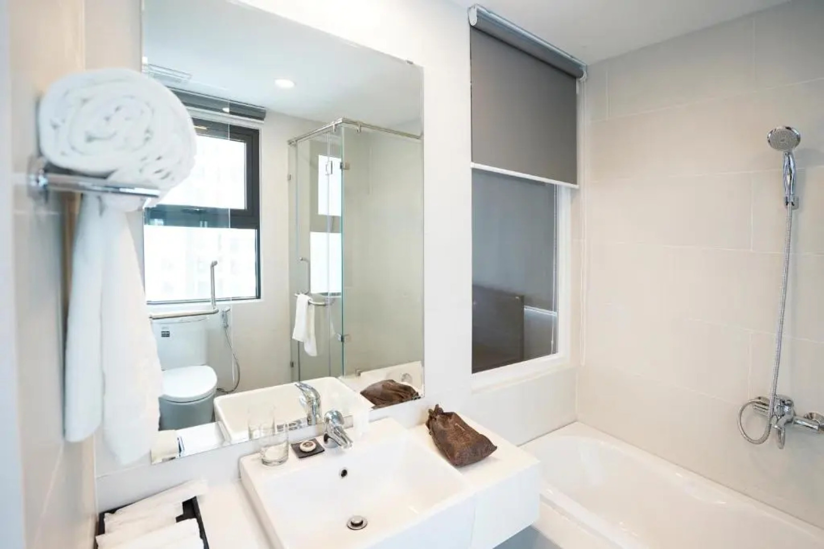 The First Stay Hotel