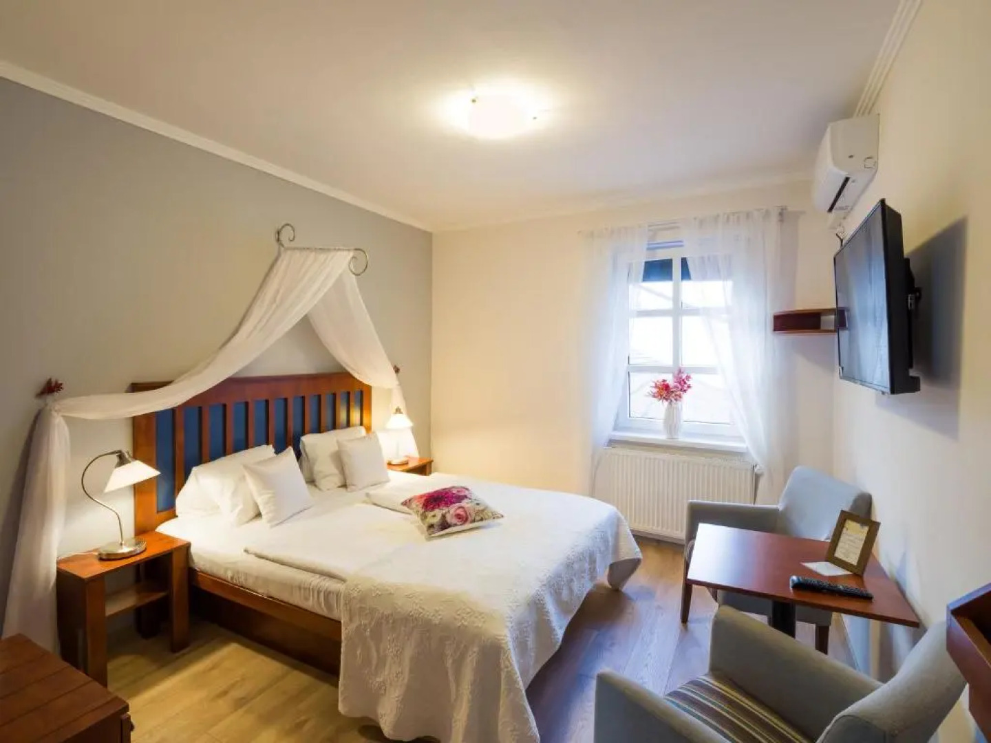 Отель Bonsai Mikulov