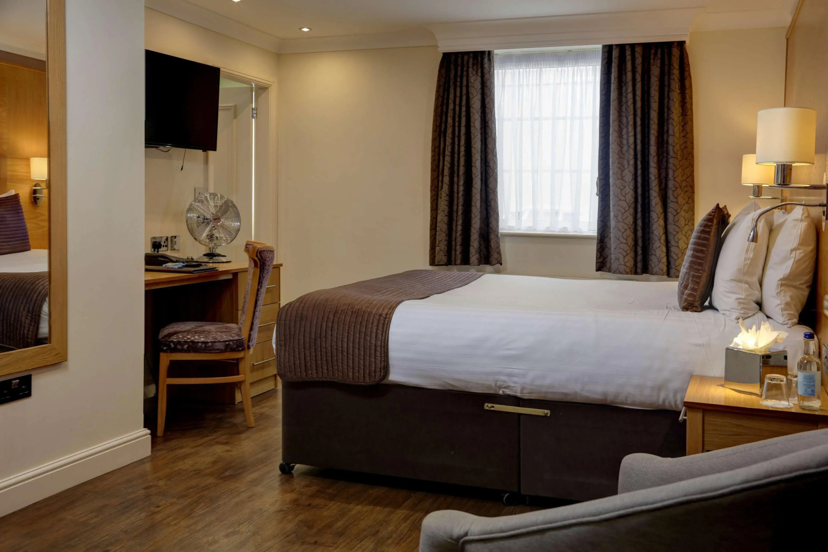 Crowne Plaza East Midlands Airport by IHG