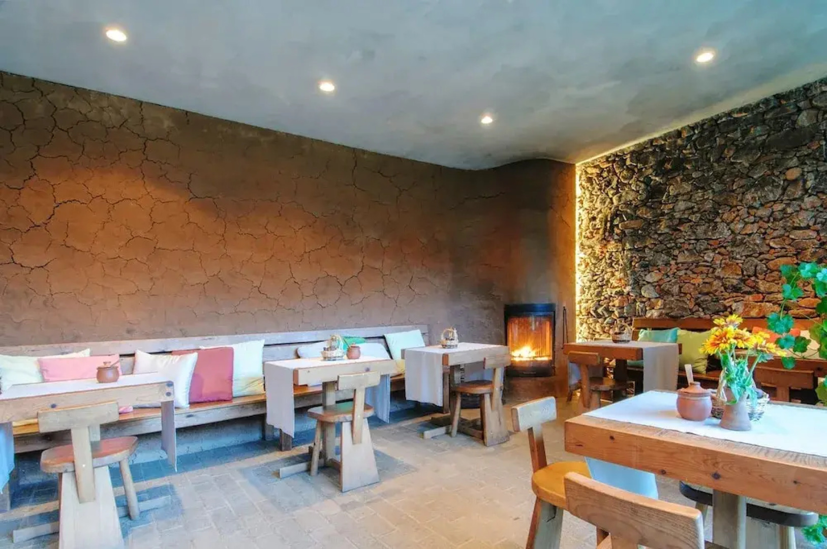 House With 2 Bedrooms in Hadzhidimovo, With Wonderful Lake View, Shared Pool, Enclosed Garden