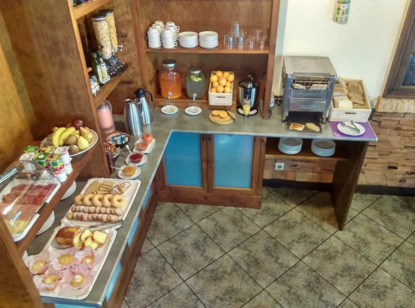 Pensión O Escondidino