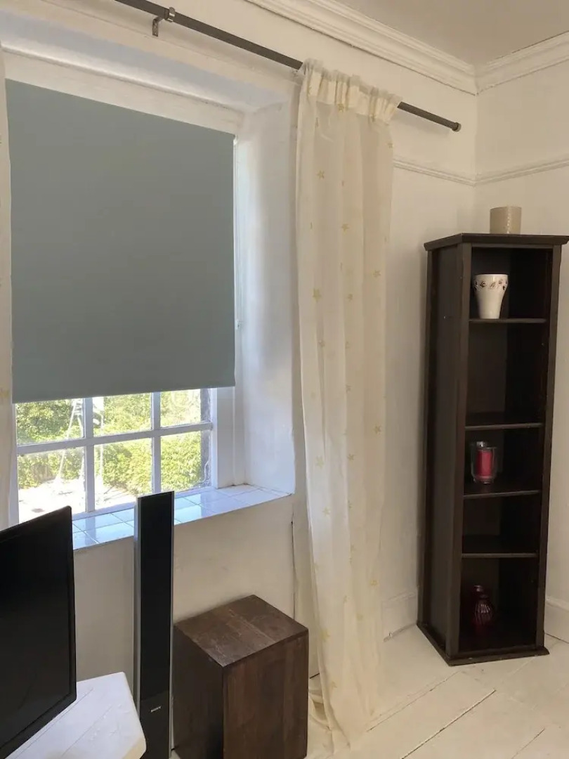 Stunning 2-bed Apartment Above Schooners Bar