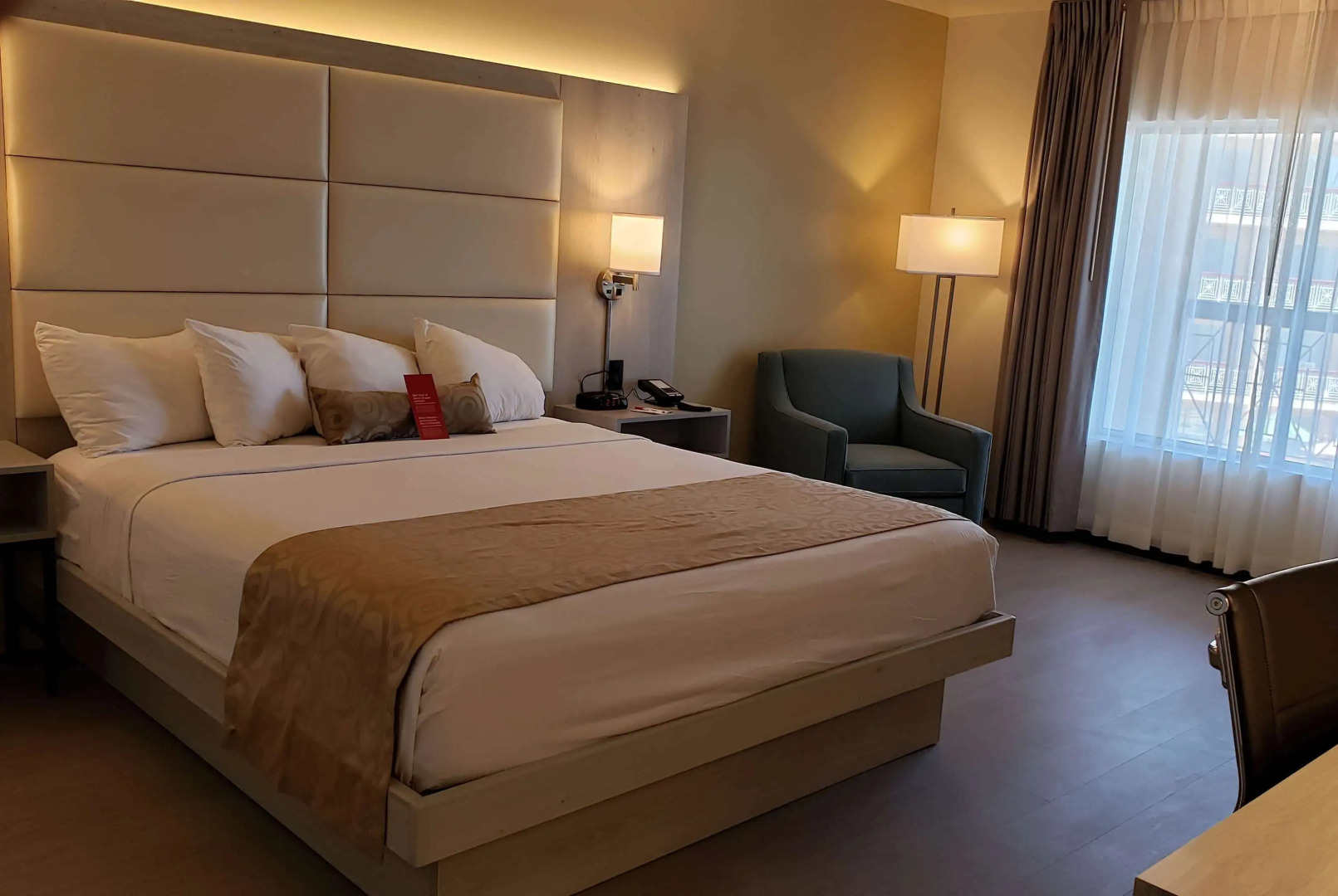 Ramada by Wyndham Burbank Airport