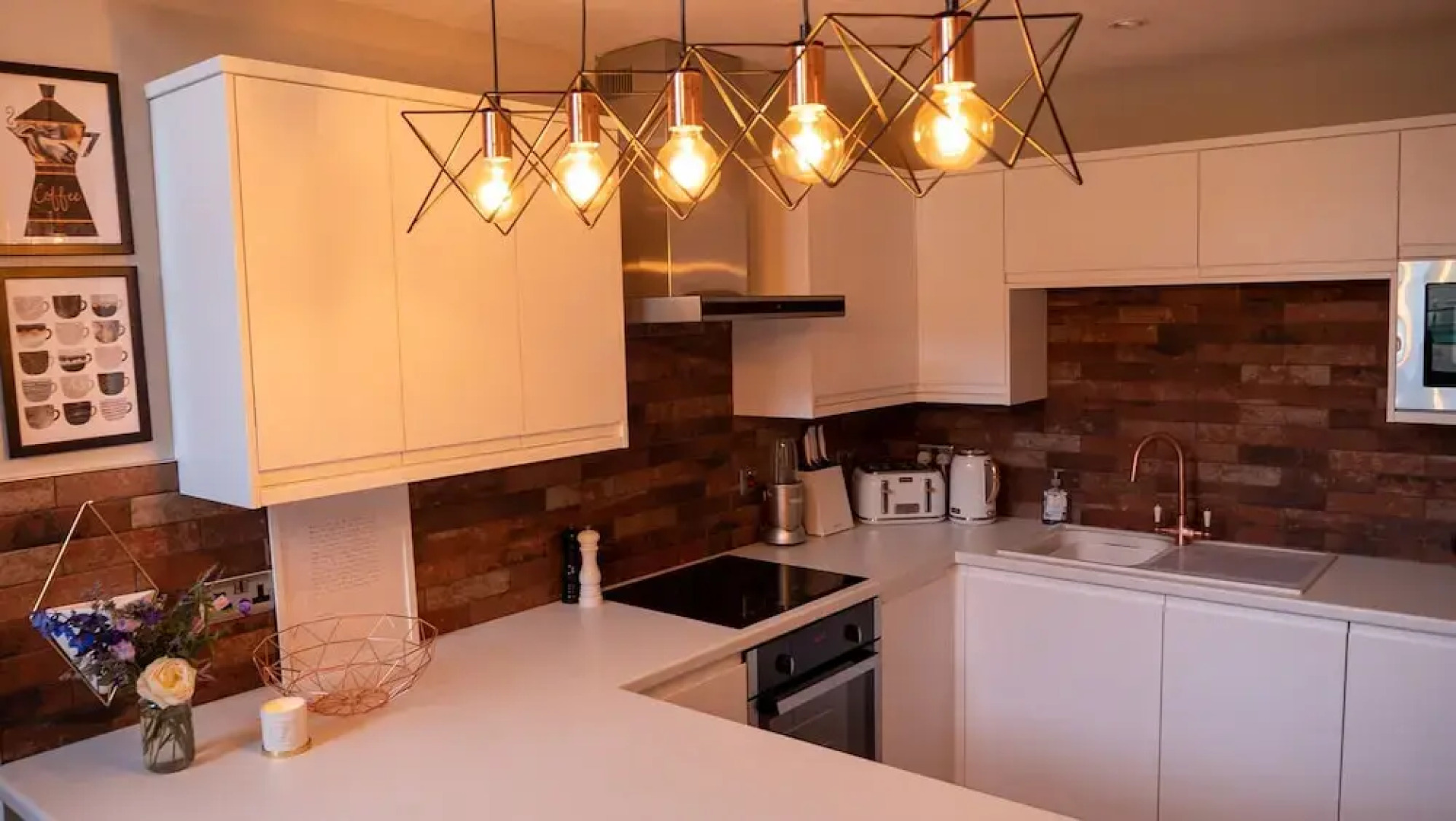 Heritage Spacious Luxury Mill Apartment