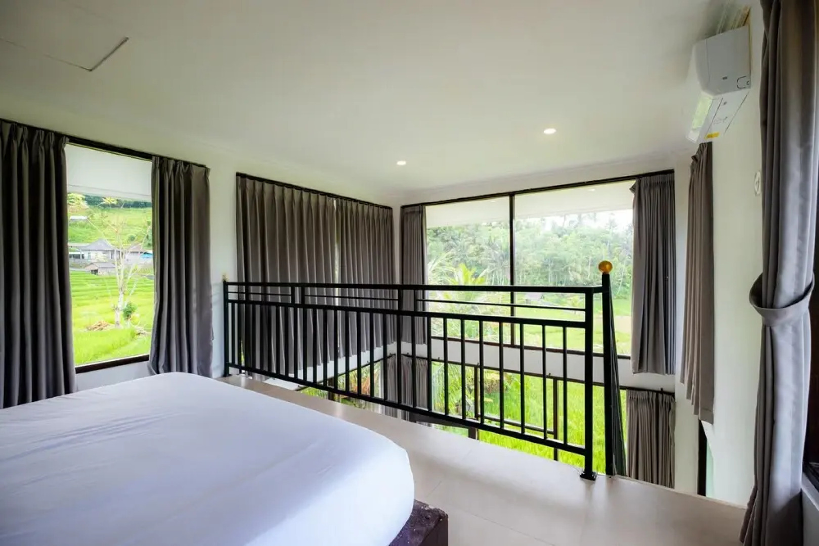 Natural View Sidemen Villa & Cottages