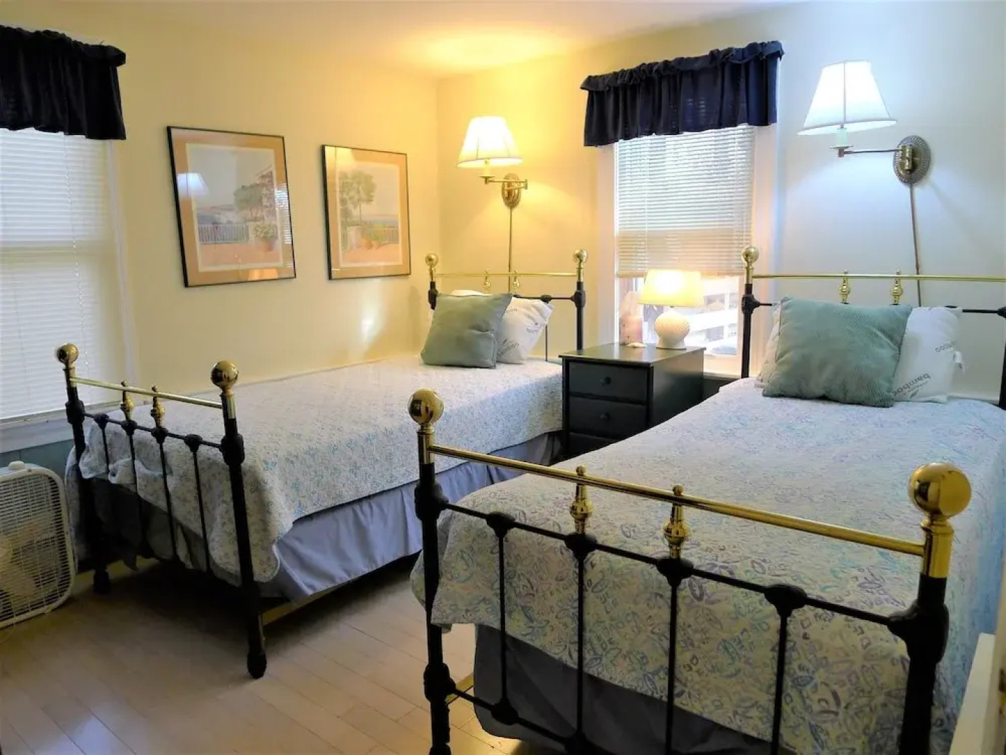 563 Pleasant Lake - 4 Bedroom House