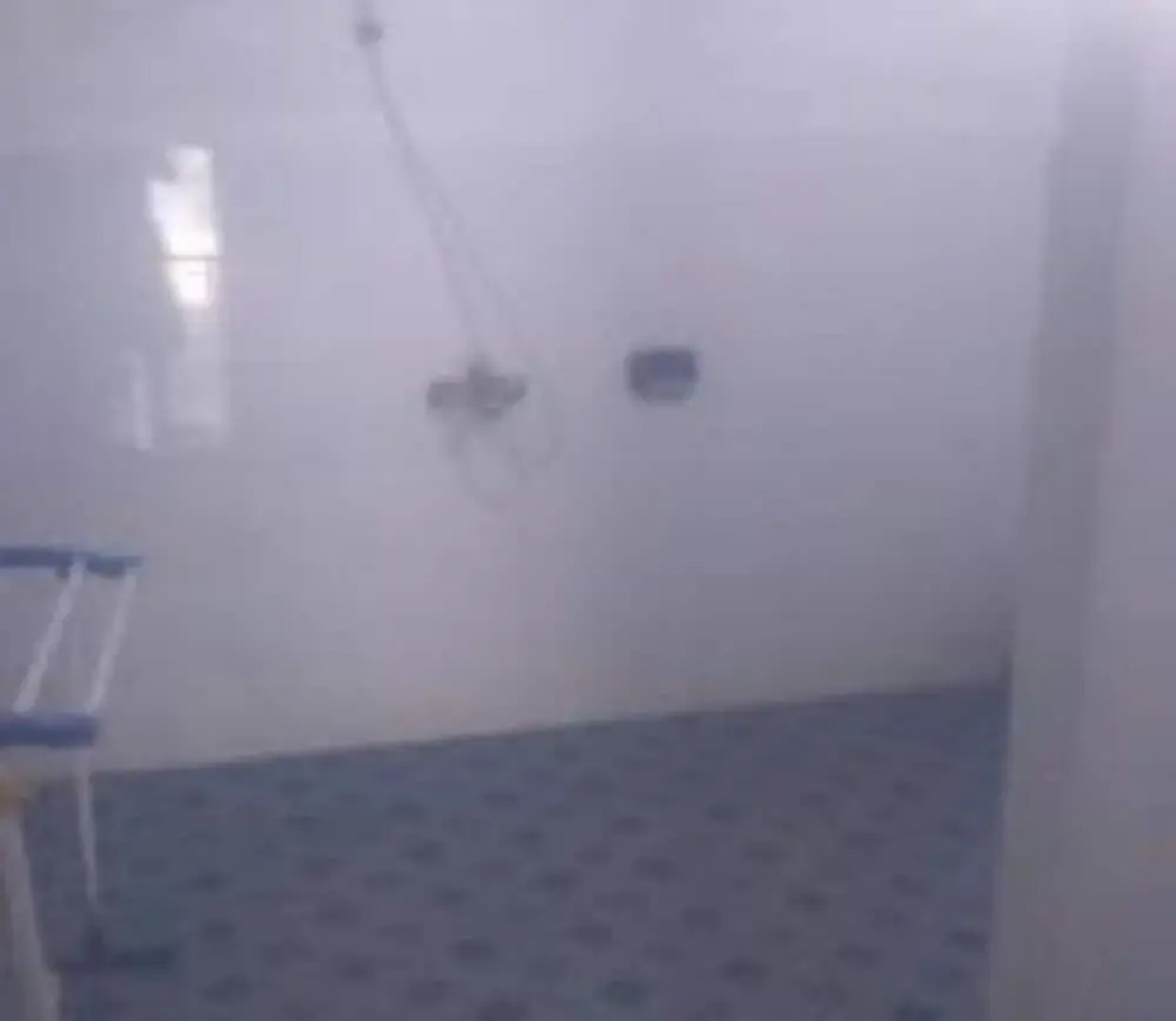 Laster Jony's Guest House