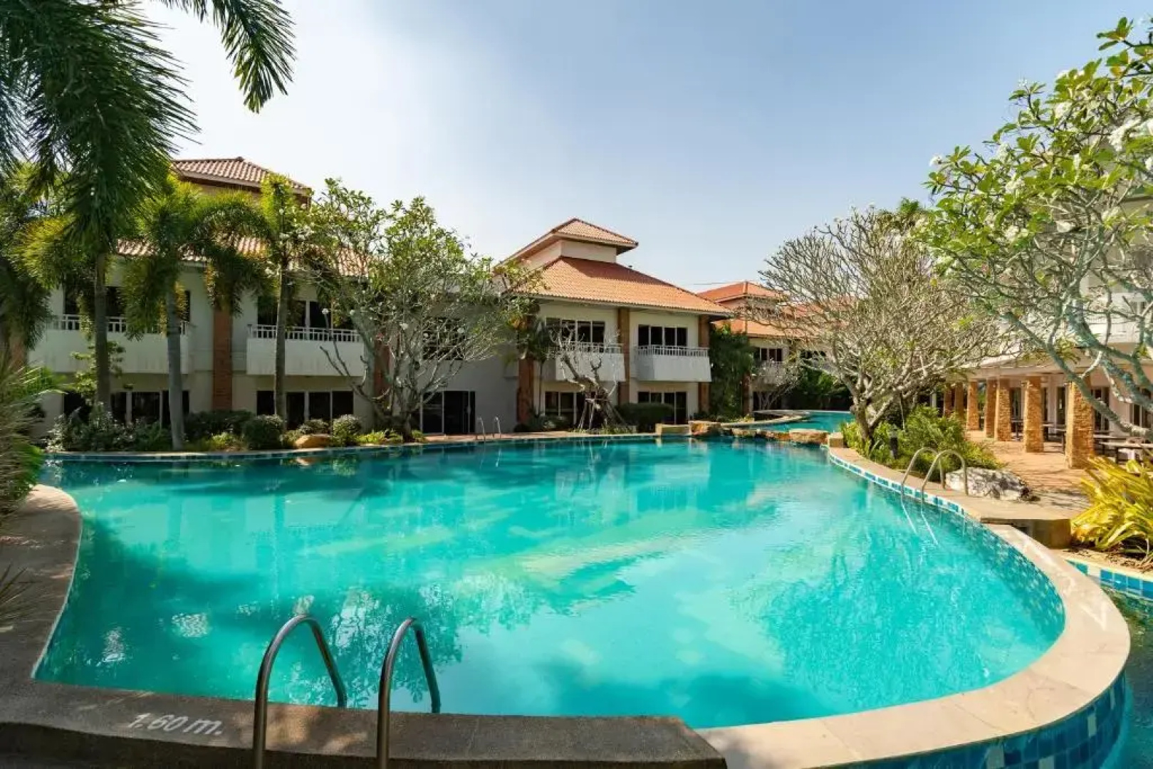 Thara Cholapruek Resort - SHA Extra Plus