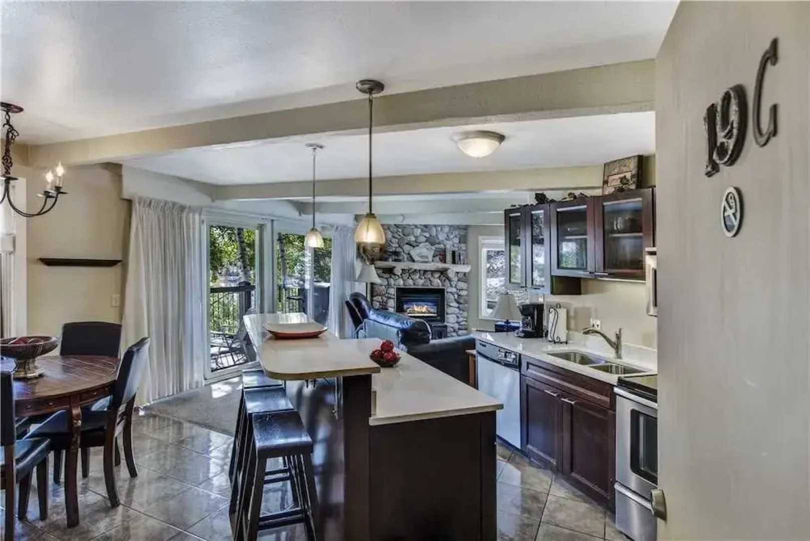 Woodbridge 19C - 2 Bedrooms Condo