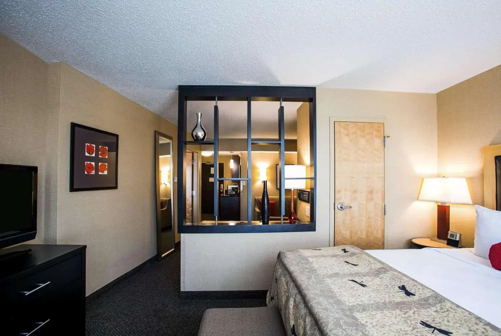 Cambria Suites Indianapolis Airport