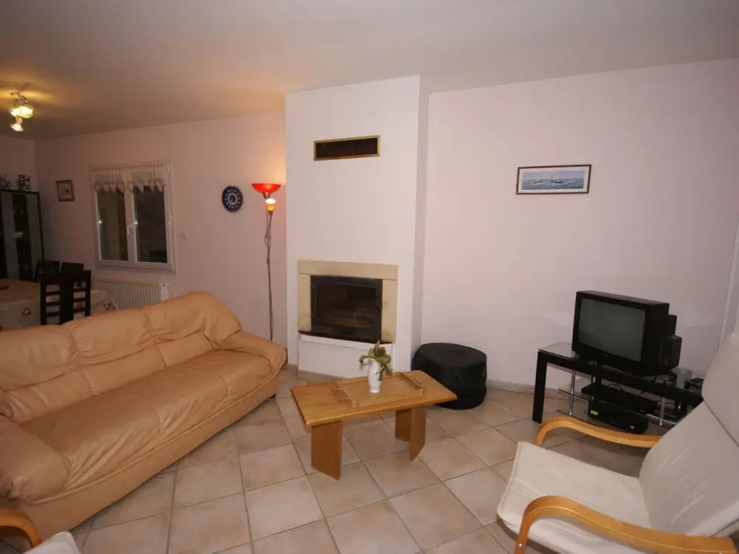 Modern Holiday Home in Belves with Swimming Pool