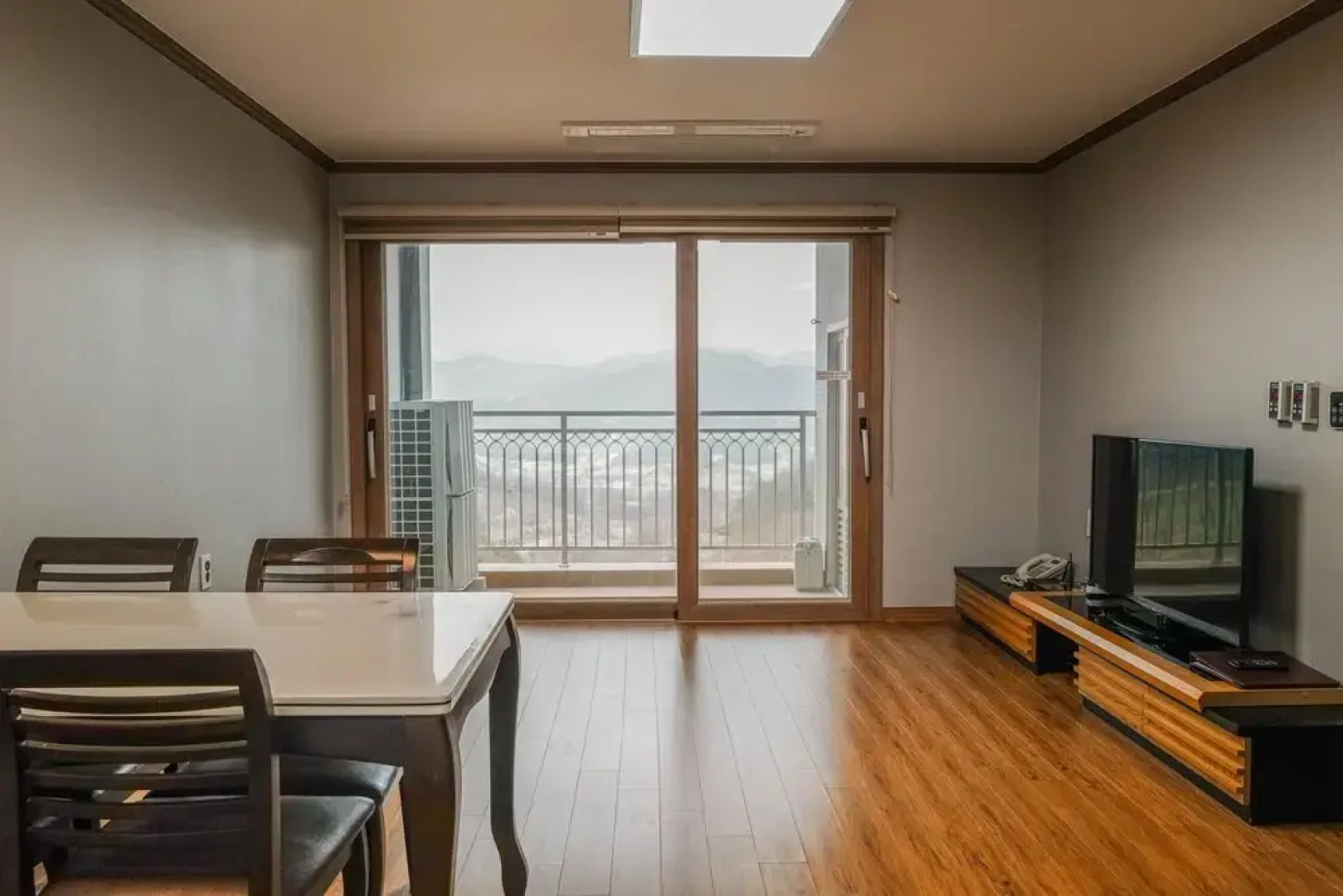 Sancheong Korean Medicine Family Hotel