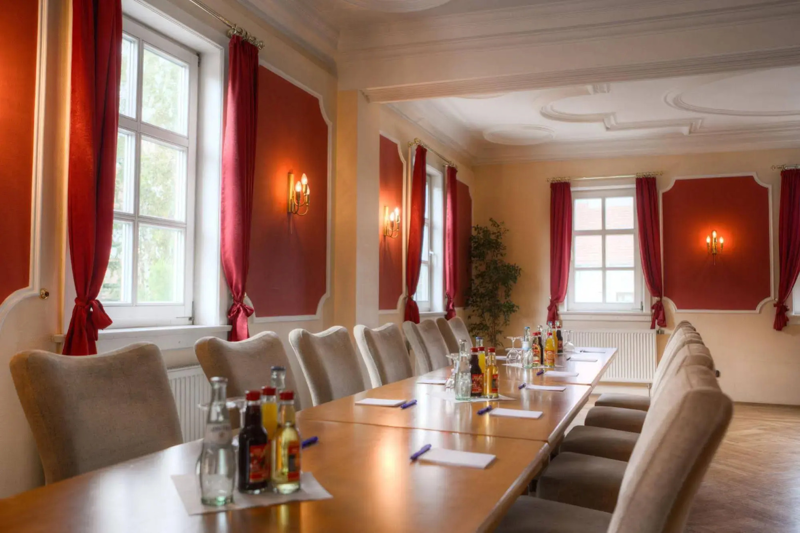 Burg Edelhof Hotel-Restaurant