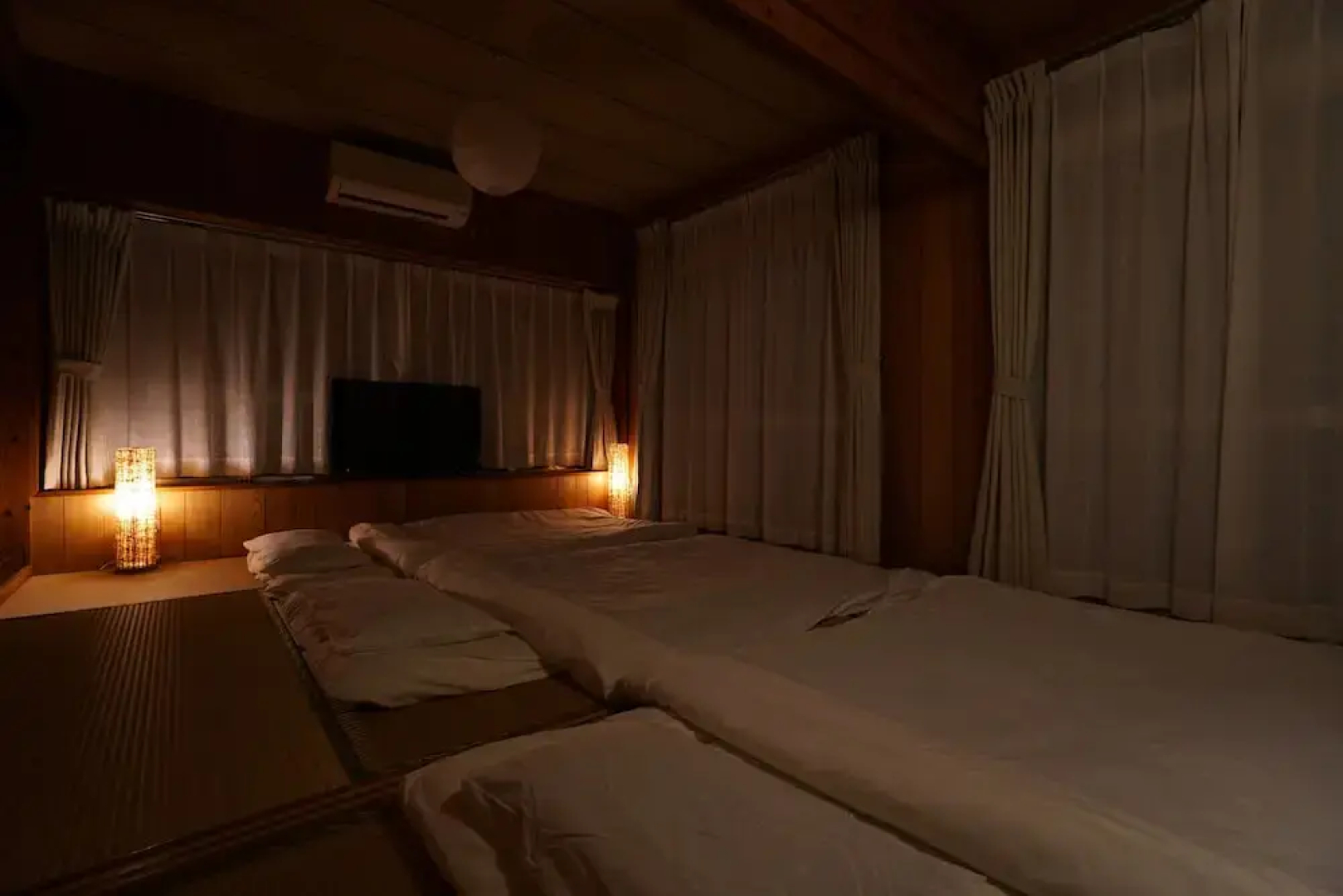 Kafuya Miyagi igusa villa