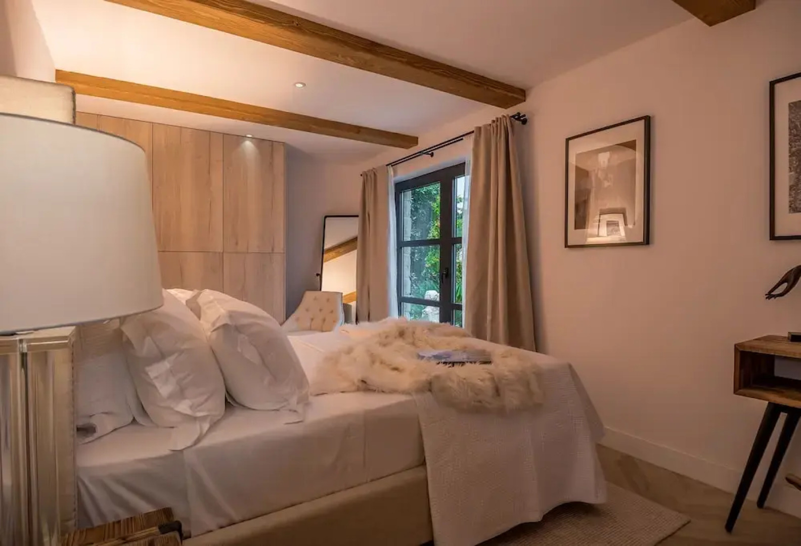 Beachfront Villa Feodora Grande