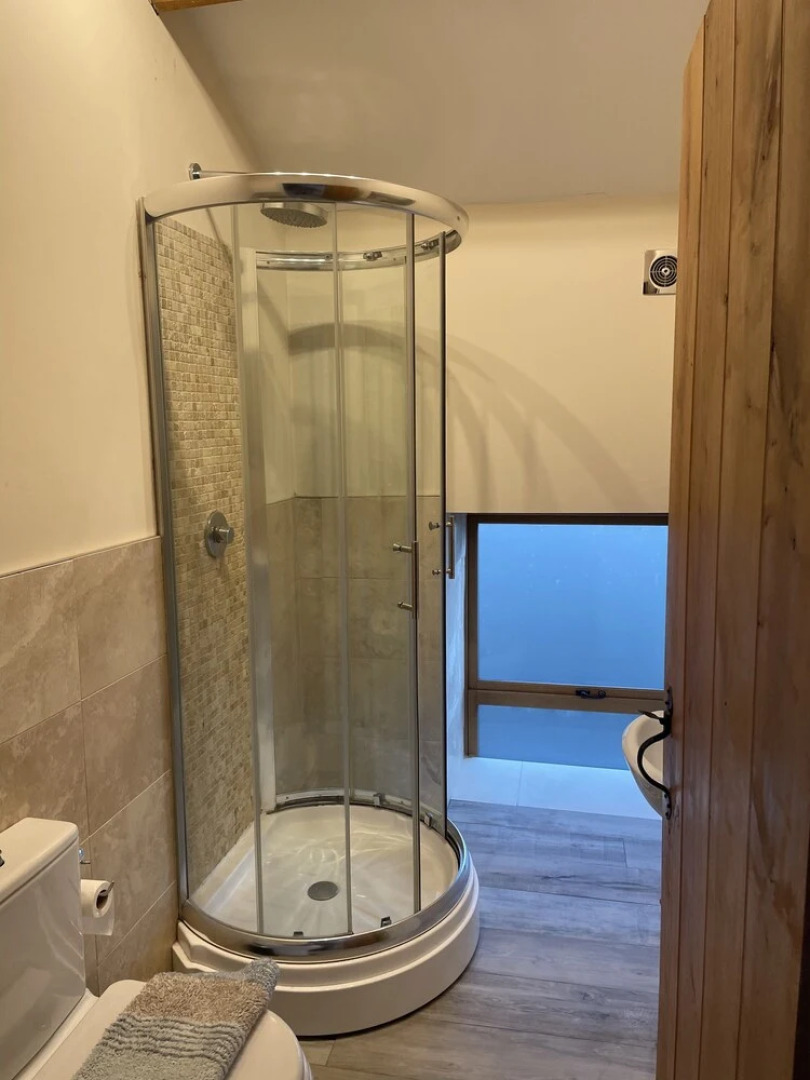 Rookery Barn an Amazing Country Retreat hot tub