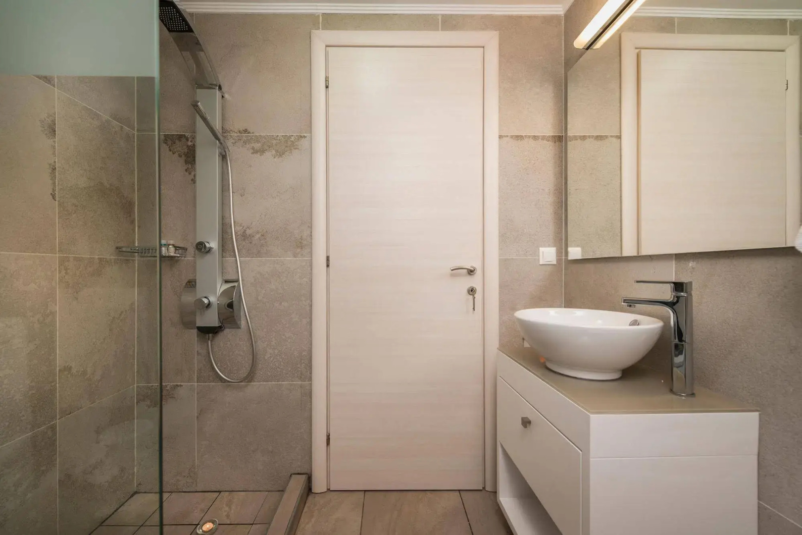 Cedar Bay Beachside Villas