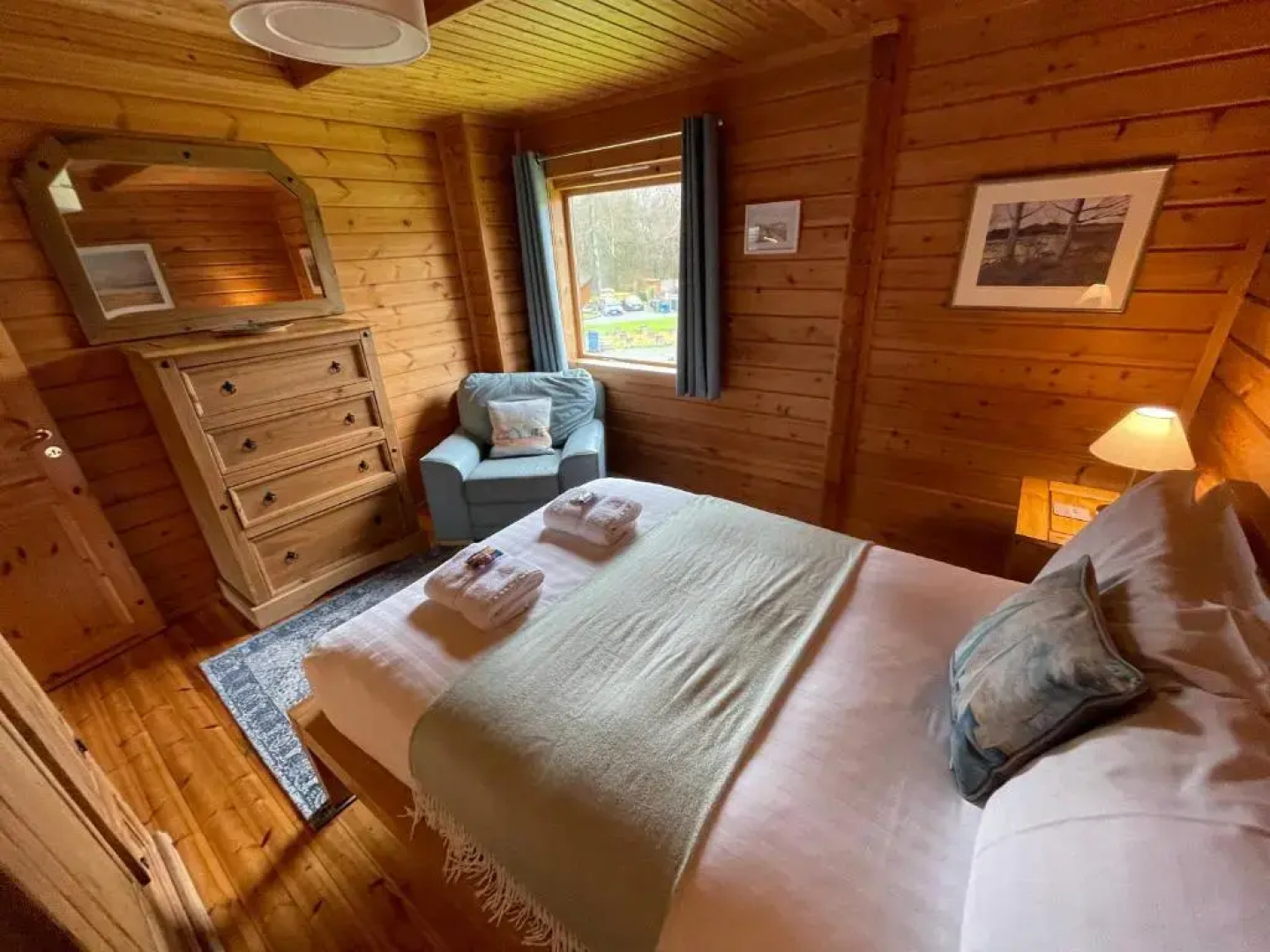 Luxury 3 Bedroom, 3 Bathroom Lodge with Hot Tub