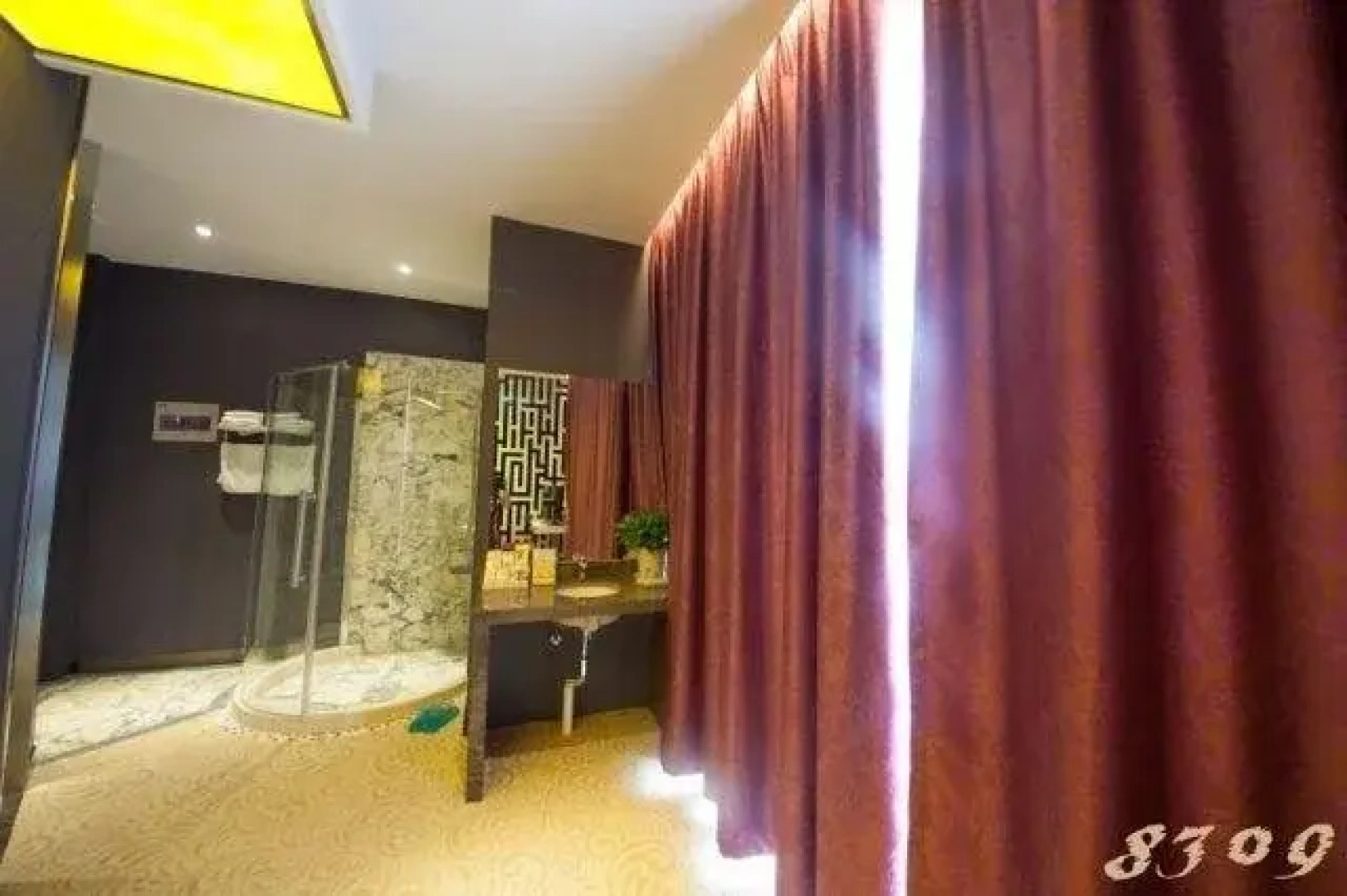 Yiyangshangpin Hotel