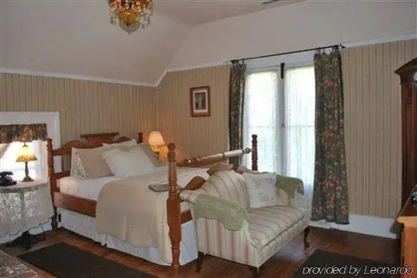 The Cottage @ 241 North