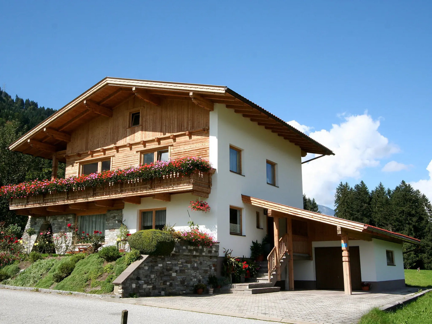 Roswitha - Inh 29703