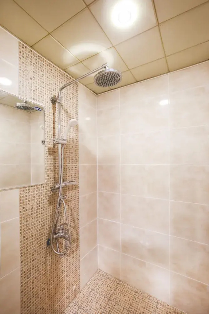 Themepark Tourist Hotel