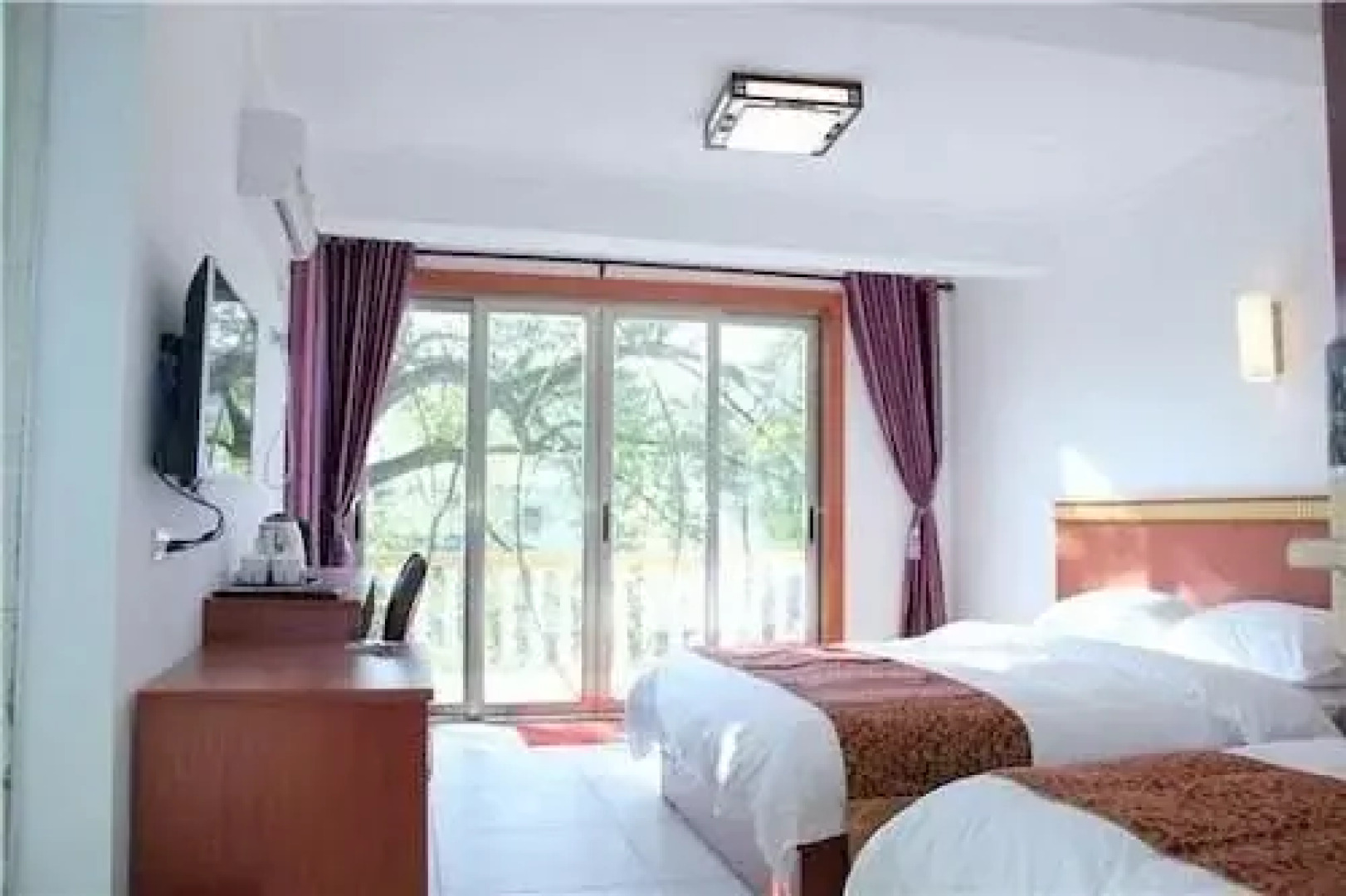 Longhushan Dalongmen Inn