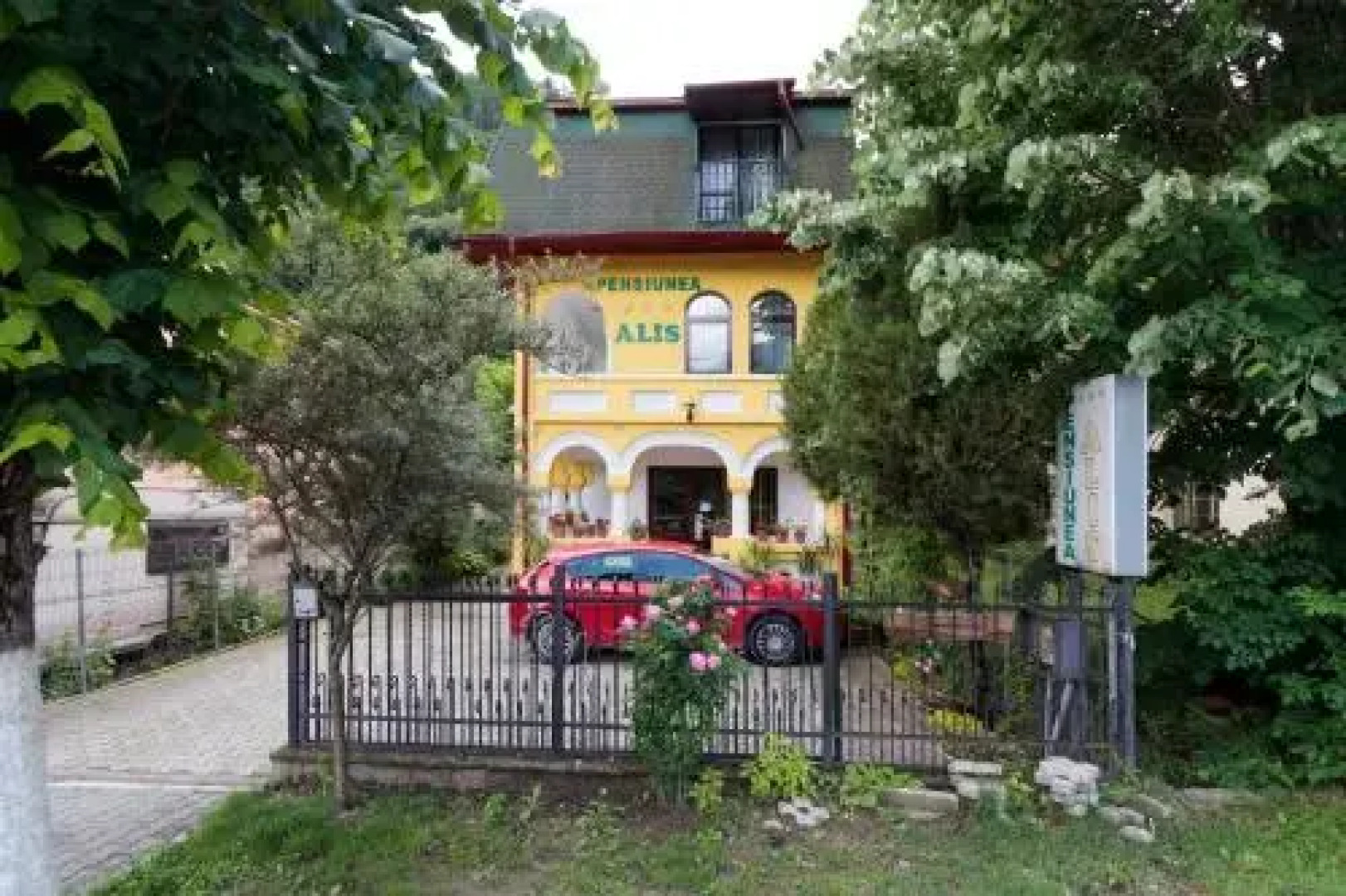 Pensiunea Alis