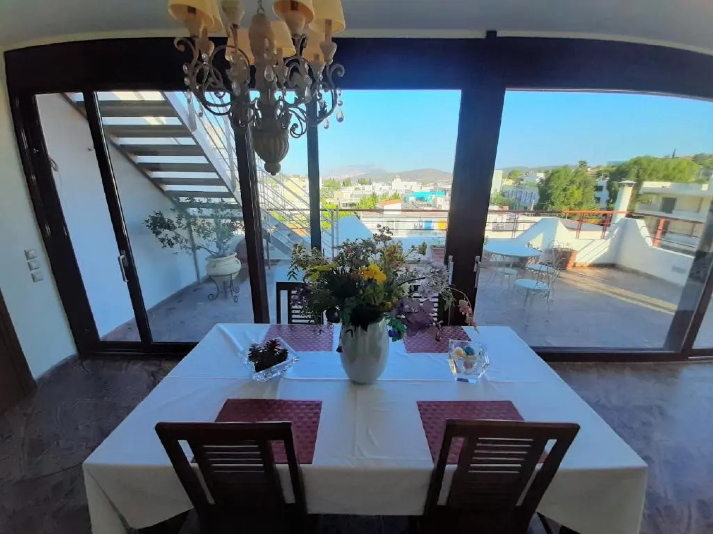 Royal stylish view apartment