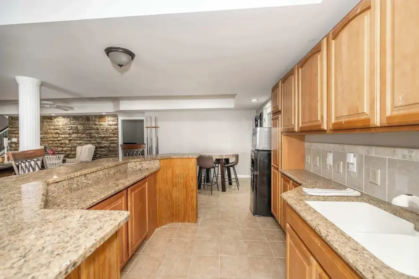 The Bishops Manor Stay for 10!