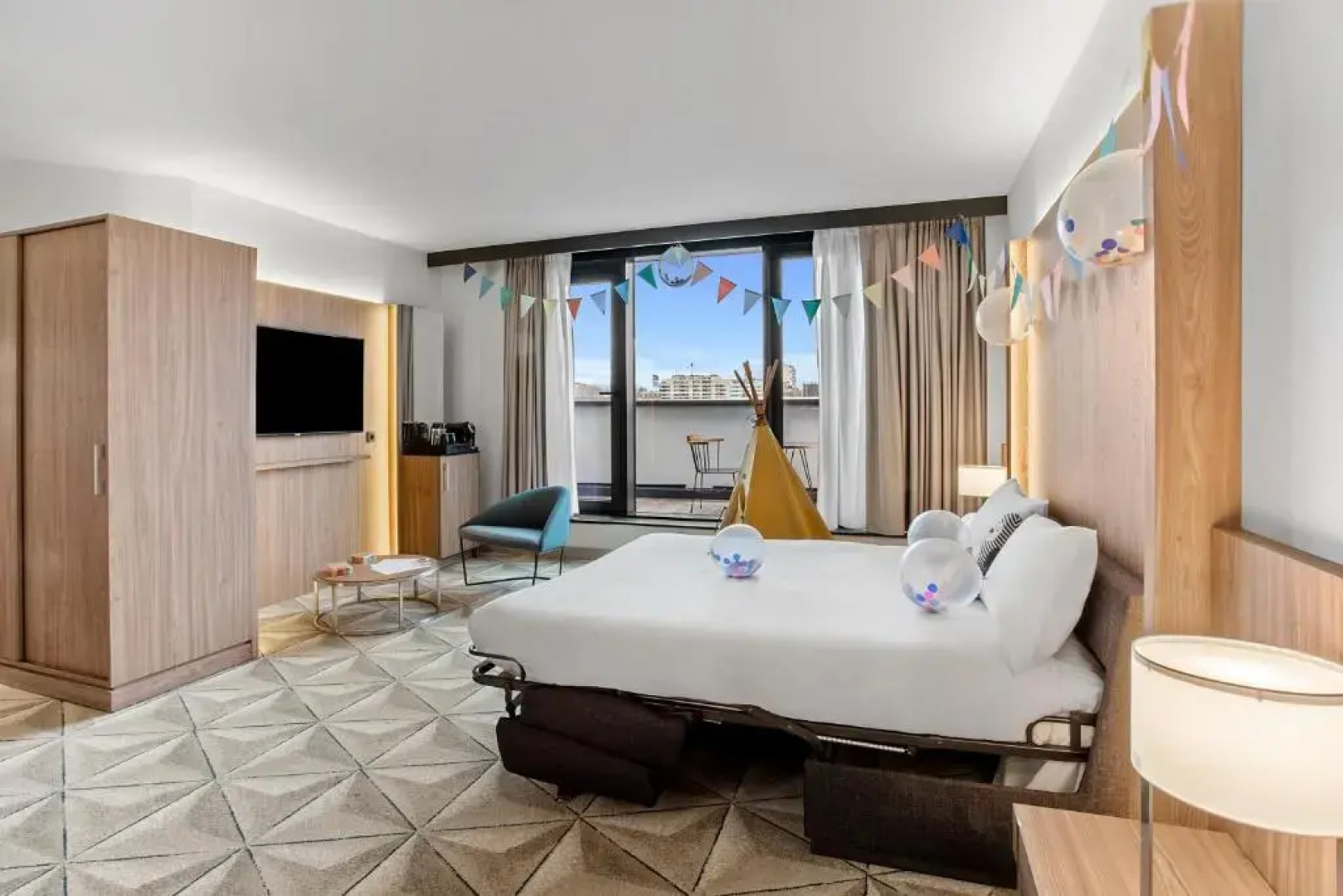 Courtyard by Marriott Paris Porte de Versailles