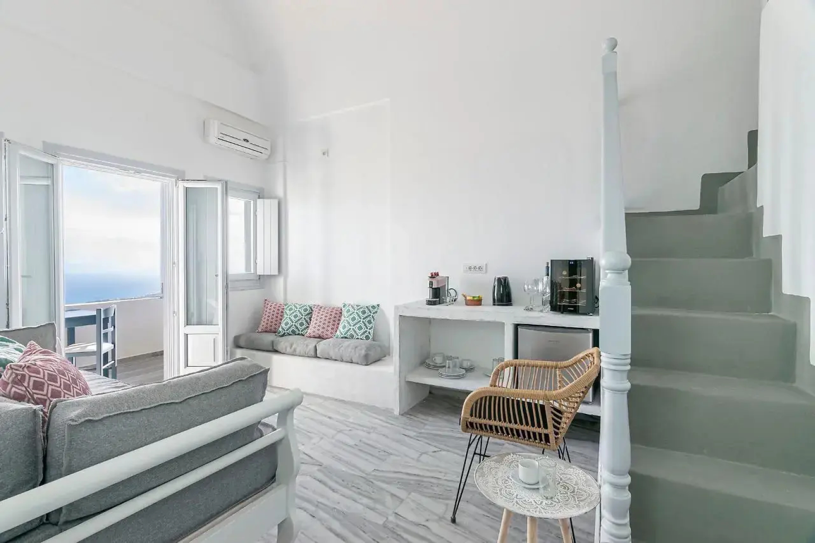 Phaos Santorini Suites