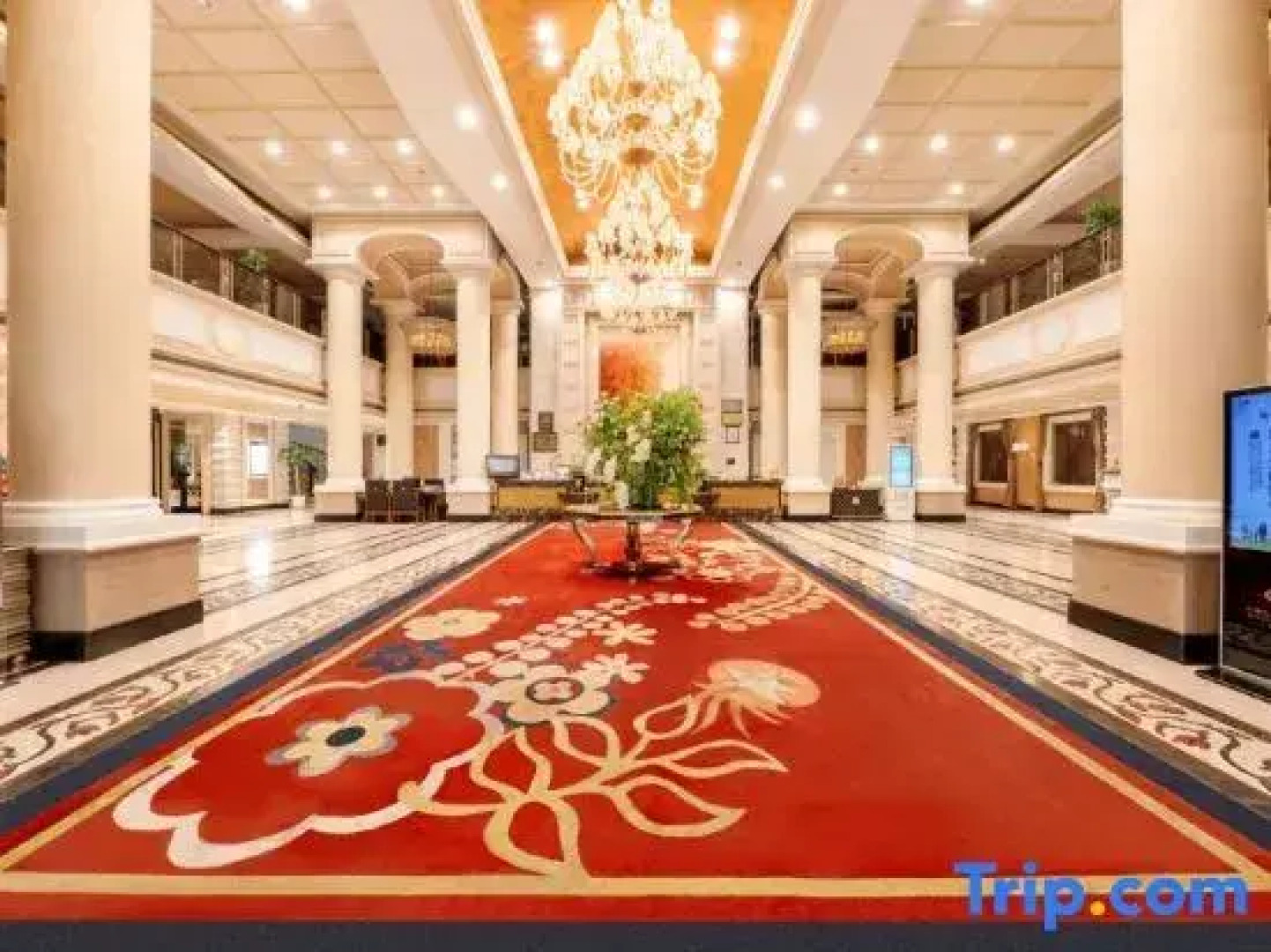 Zhongsu Shipu Hotel