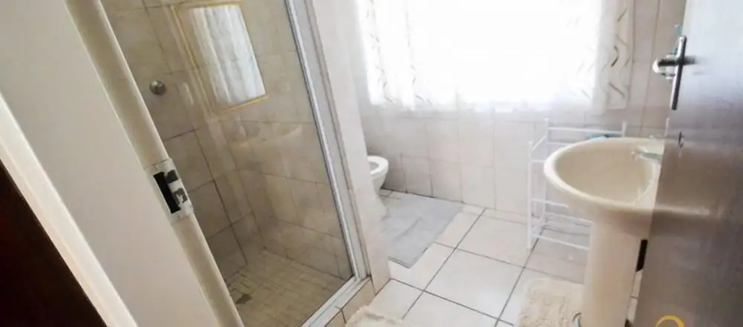 Lekoa Bed and Breakfast and Trading