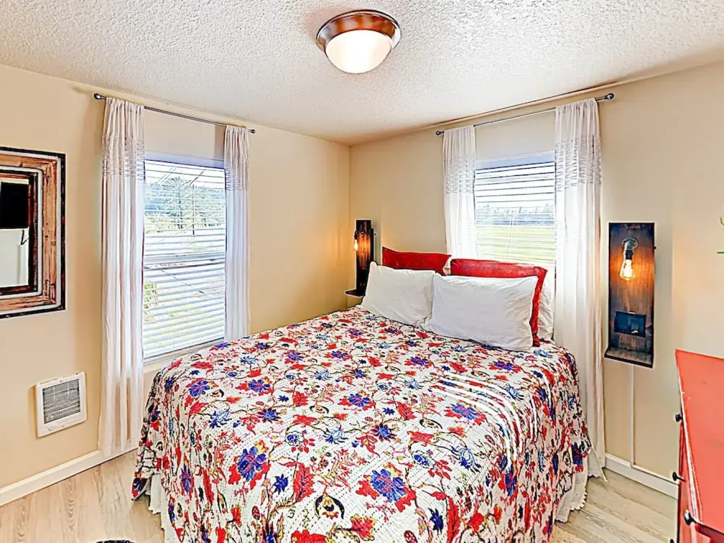 New Listing! Spacious Riverfront Gem W/ Firepit 3 Bedroom Home