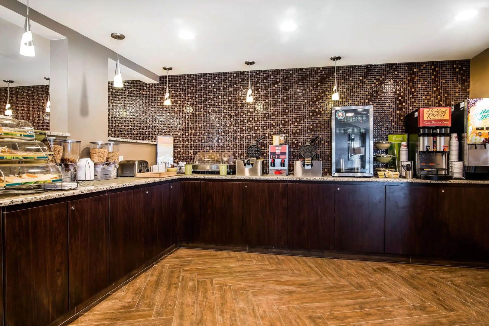 Clarion Pointe Downtown