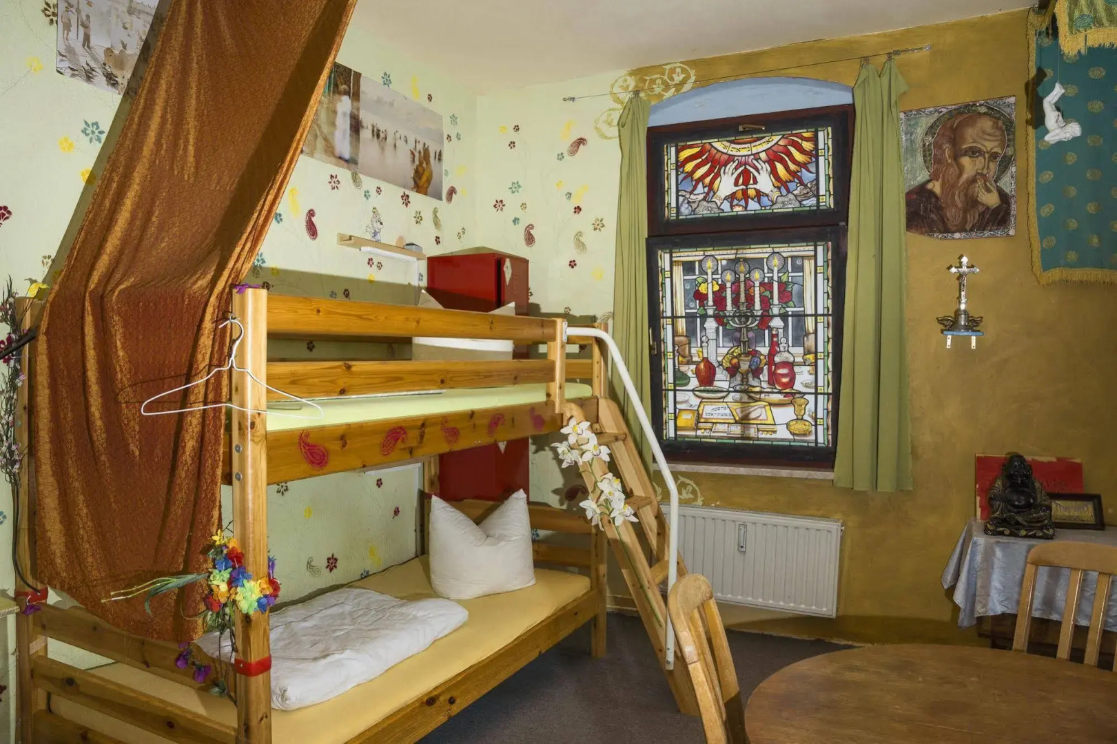 Lollis Homestay - Hostel