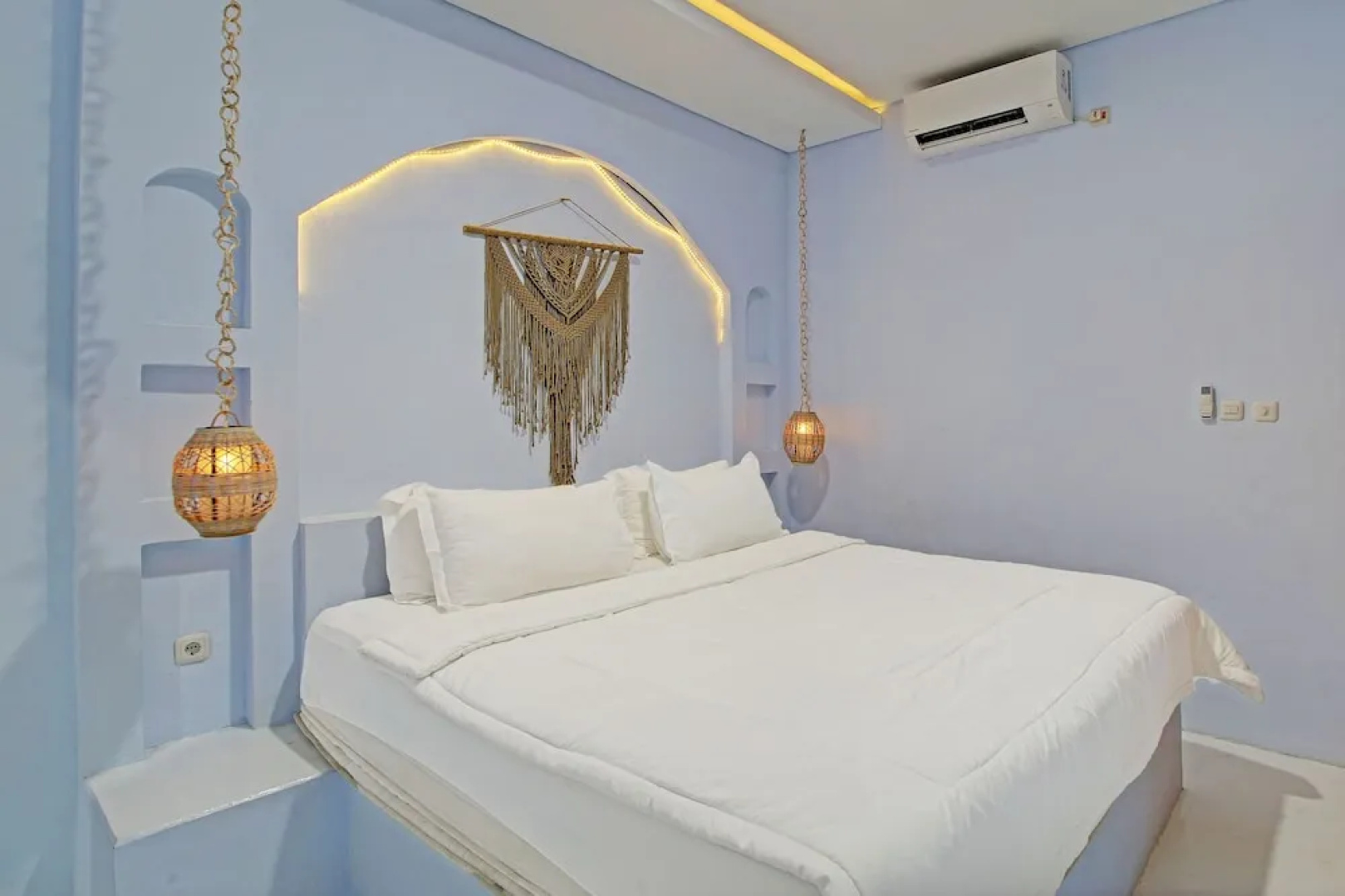 Collection O 93004 Double D Guest House