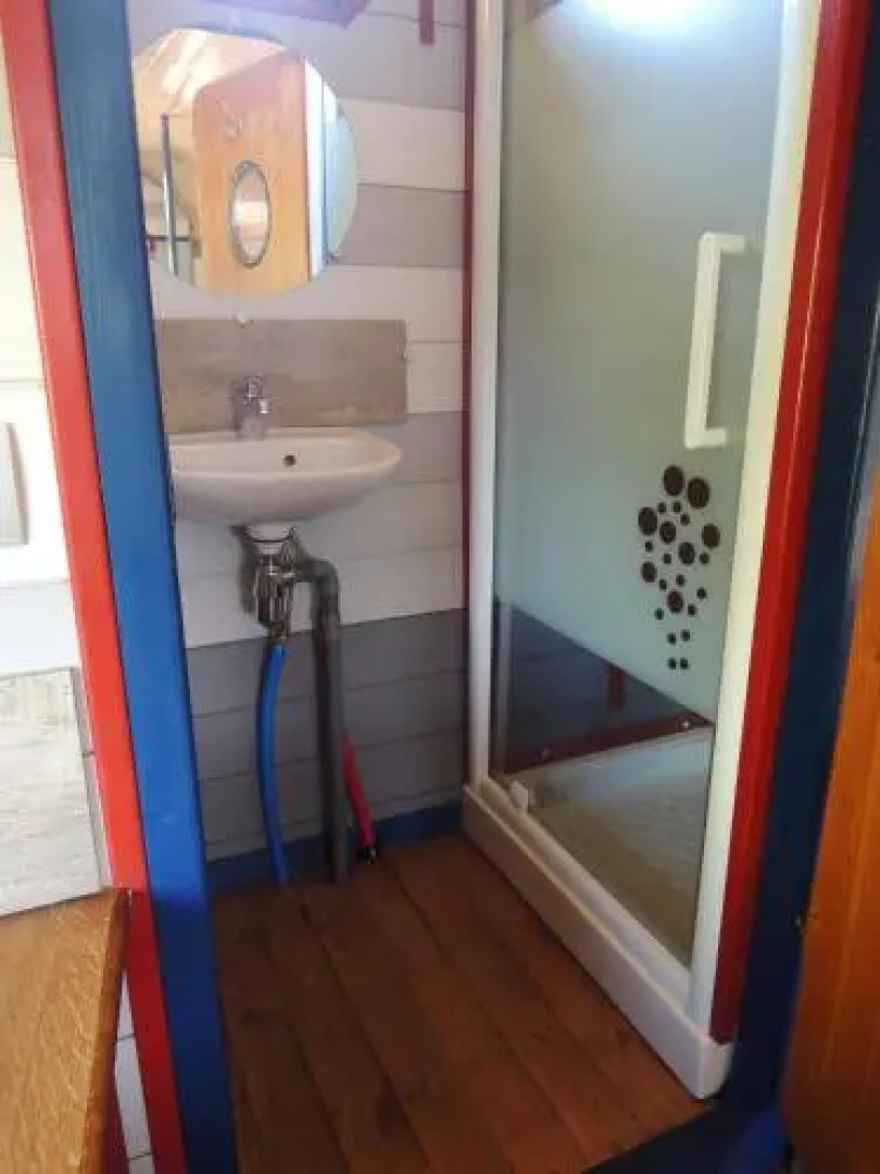 Yourtes et Roulottes de la Laïta