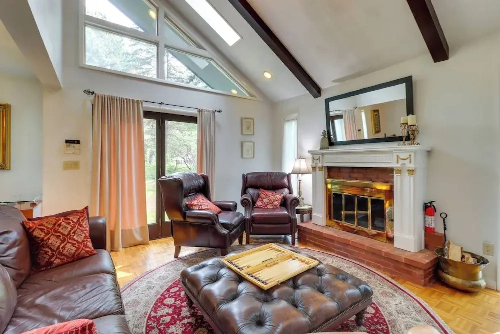 Fire Pit, Kayaks & Hammocks: Long Pond Home!