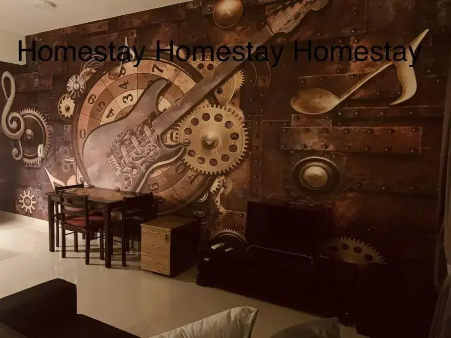 Paradise City Holiday (Netflix+Sanitize) 4