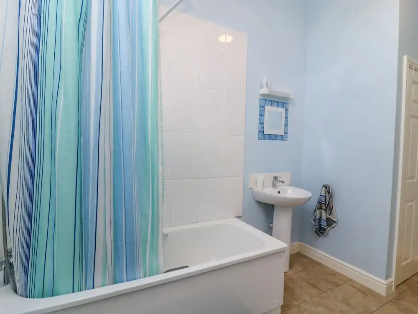 1 Pines Farm Cottages