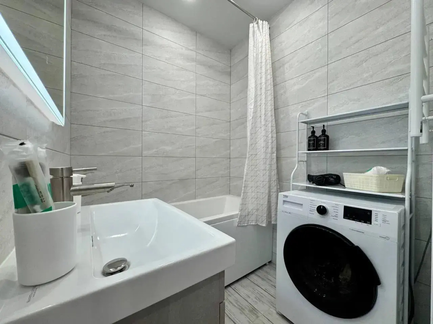 Апартаменты на улице Мельникайте 2 корпус 19