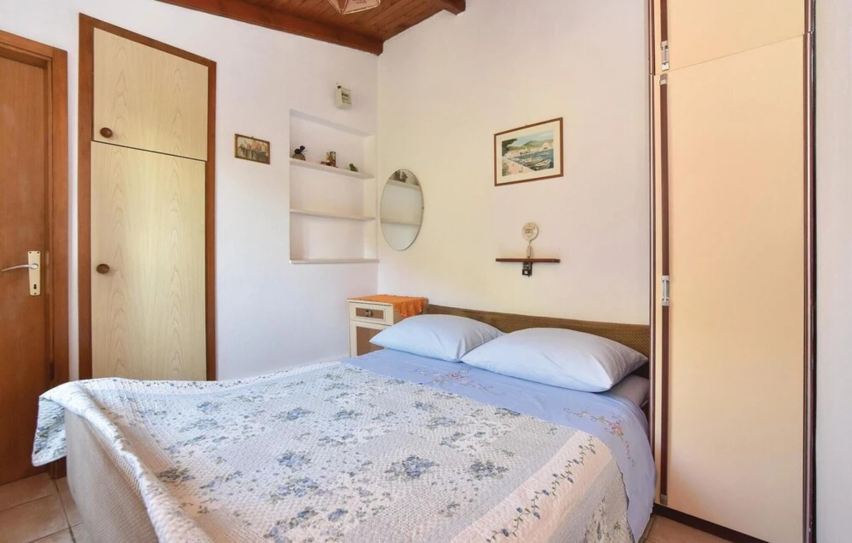 Stunning Apartment in Bogomolje With 1 Bedrooms