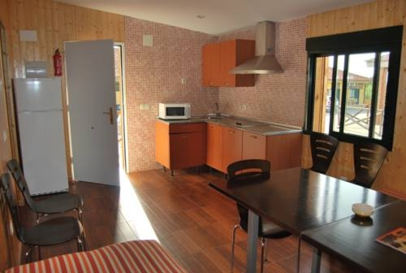 Hostal - Bungalows Camping Cáceres