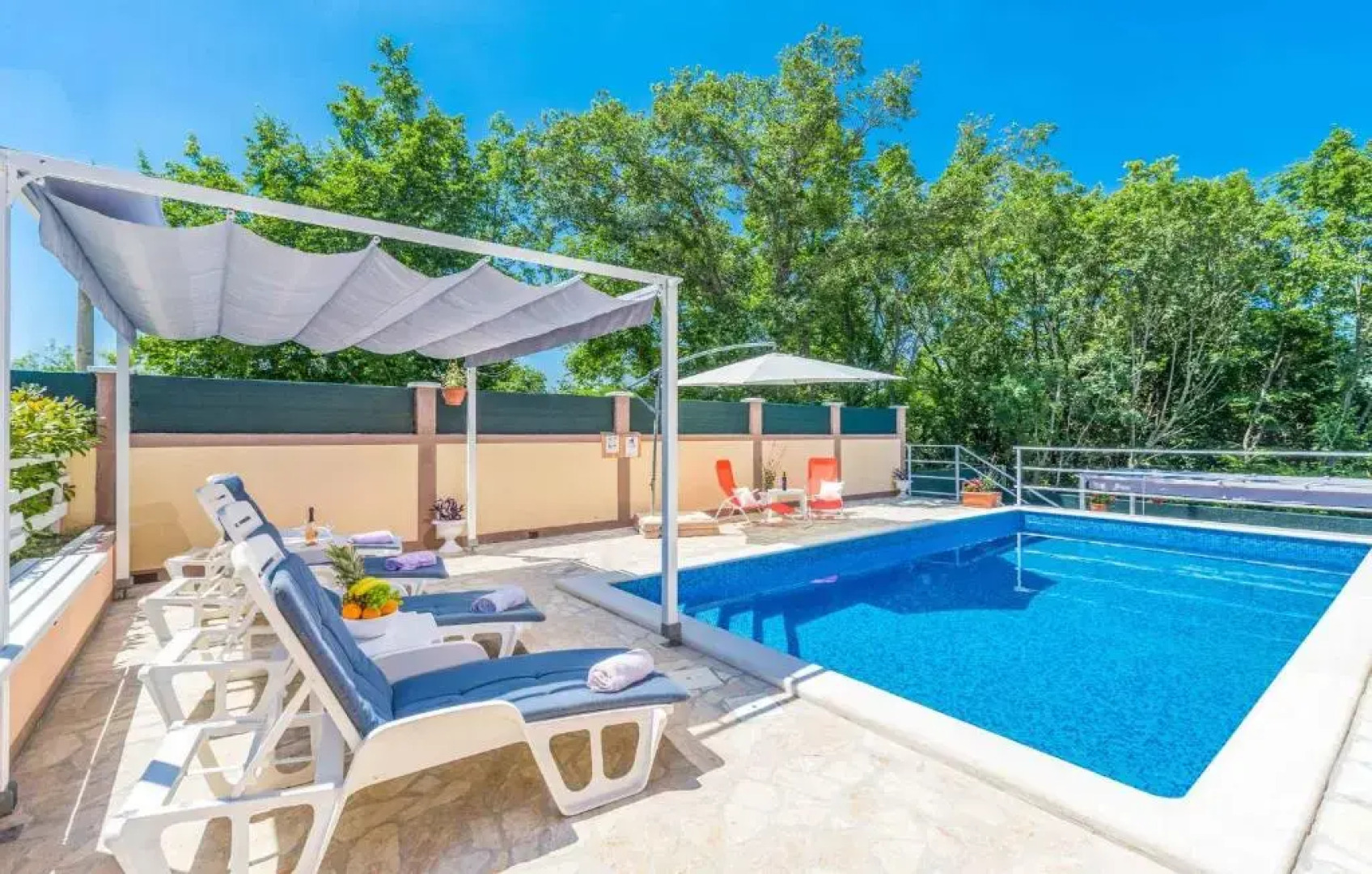 Villa Twilight Orange