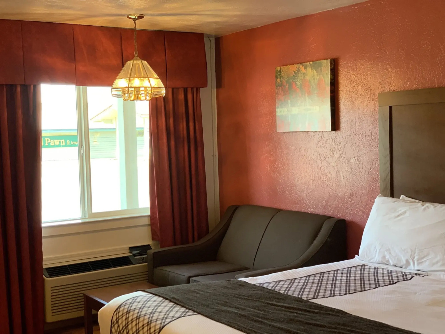 Red Carpet Inn Medford