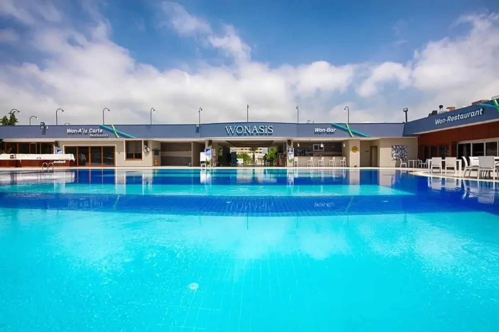 Wonasis Resort & Aqua Hotel