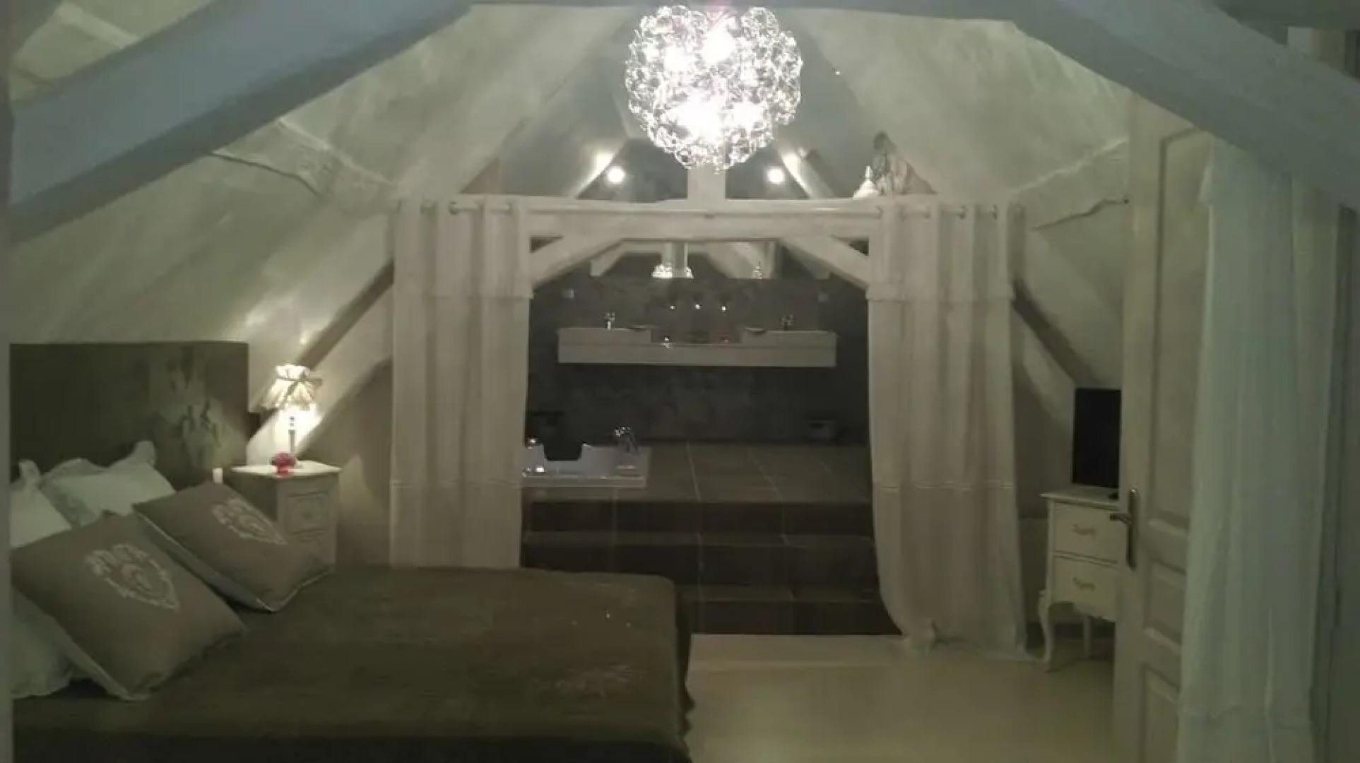 Charme au fil de l'Eau - Gîte Amour