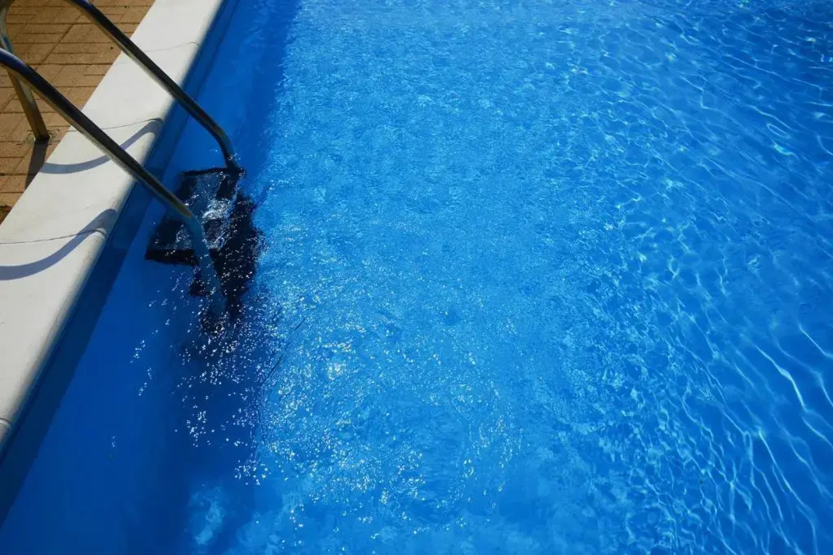 Appartamento con vista sul lago di Iseo e piscina